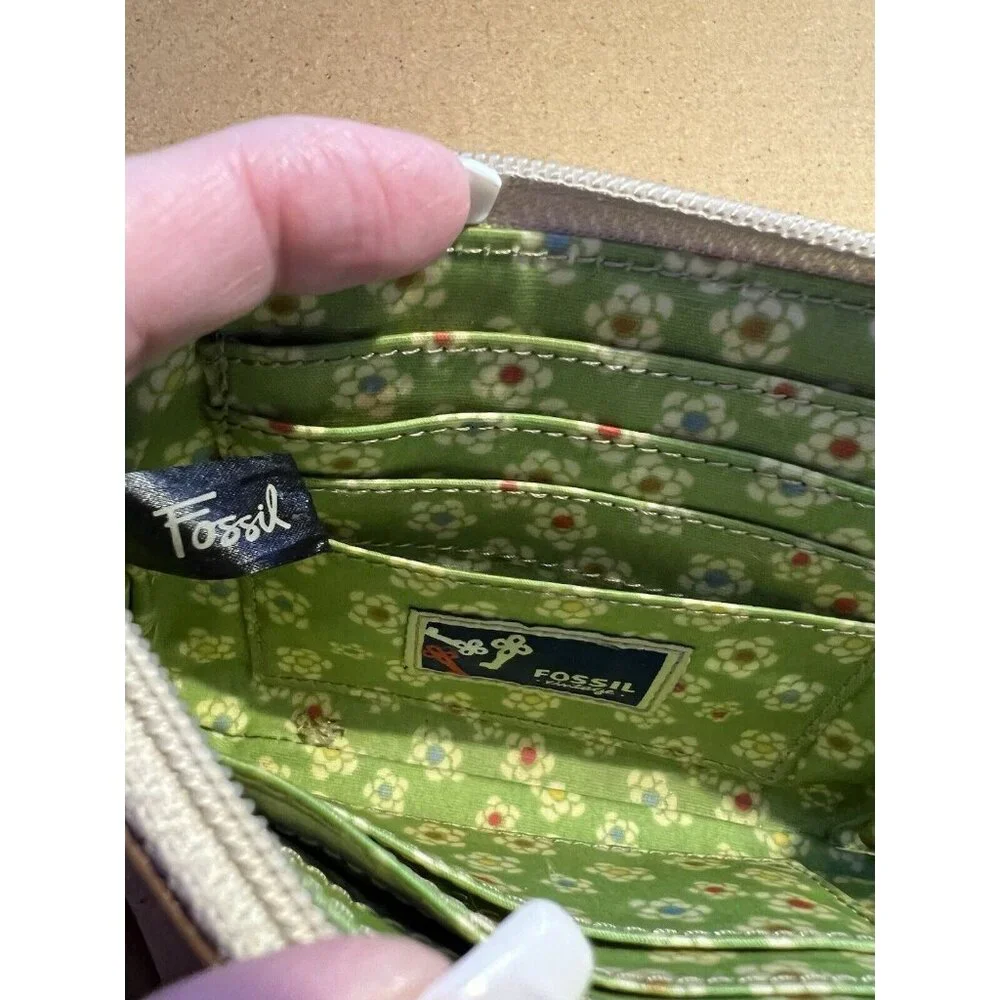 Fossil Mulitcolor wristlet wallet - Picture 6 of 6